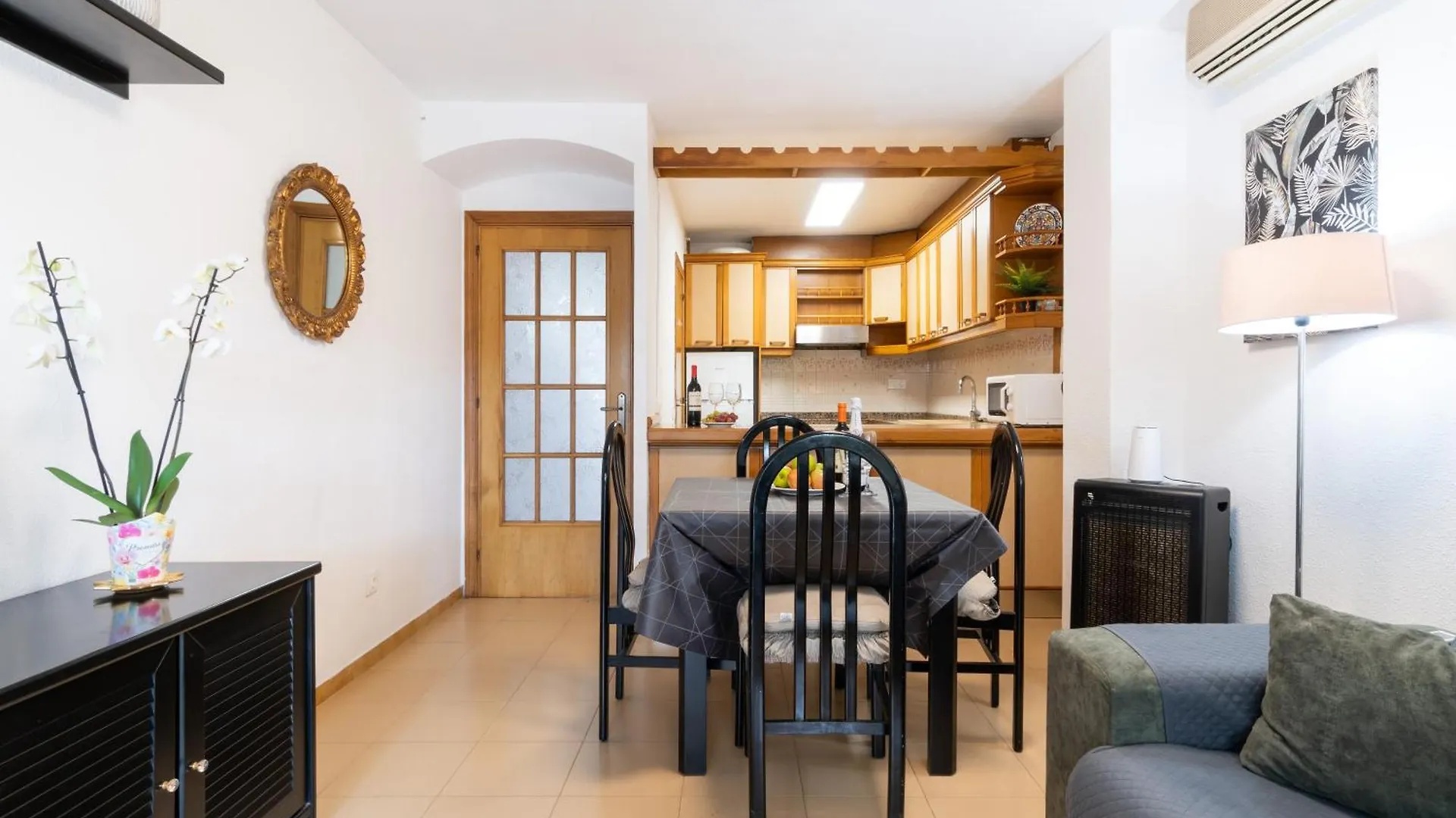 TuristMar - Amplio Apartamento en Salou con piscina, a 2 minutos de la Playa